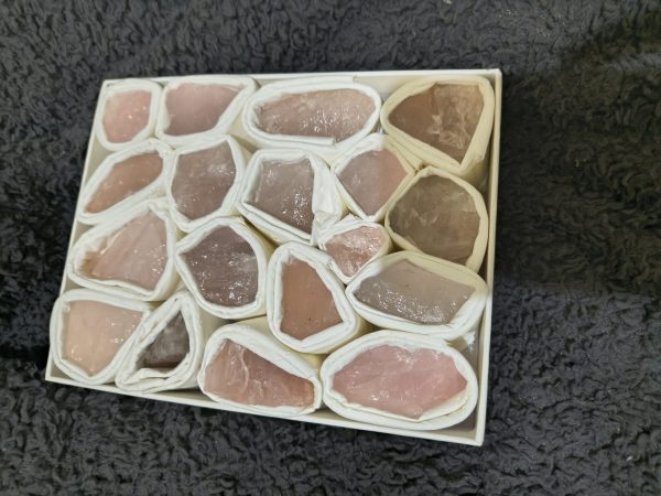 Raw Rose quartz